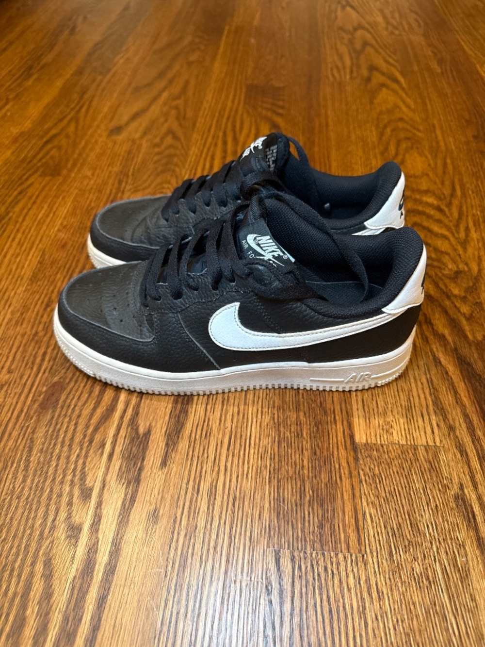 Nike Air Force 1 '07 Low Black White Tumbled Leather Men's 6.5 / Women's 8